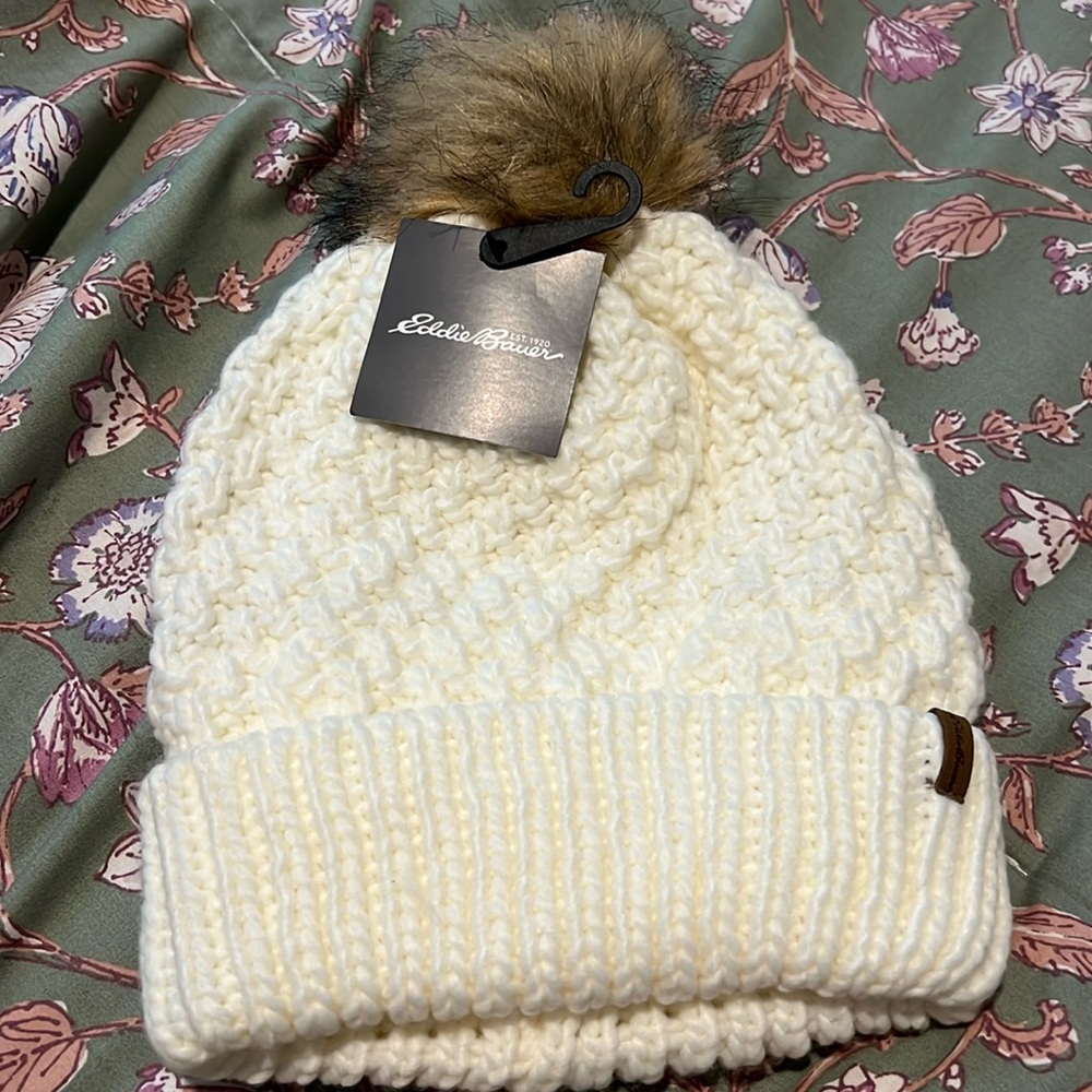 Eddie Bauer beanie